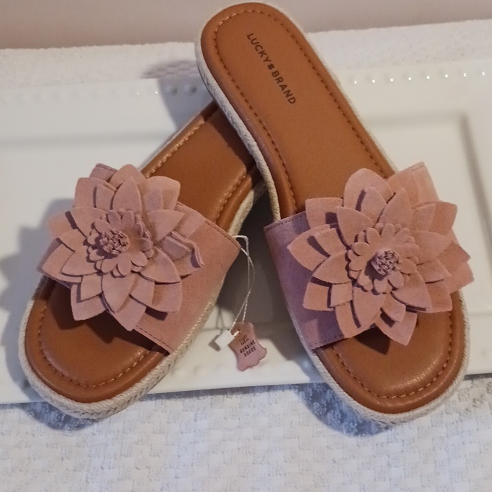 Gorgeous! ⚜️ Lucky Brand ⚜️Dusty Pink Floral Suede Slide Sandals 10 🌺